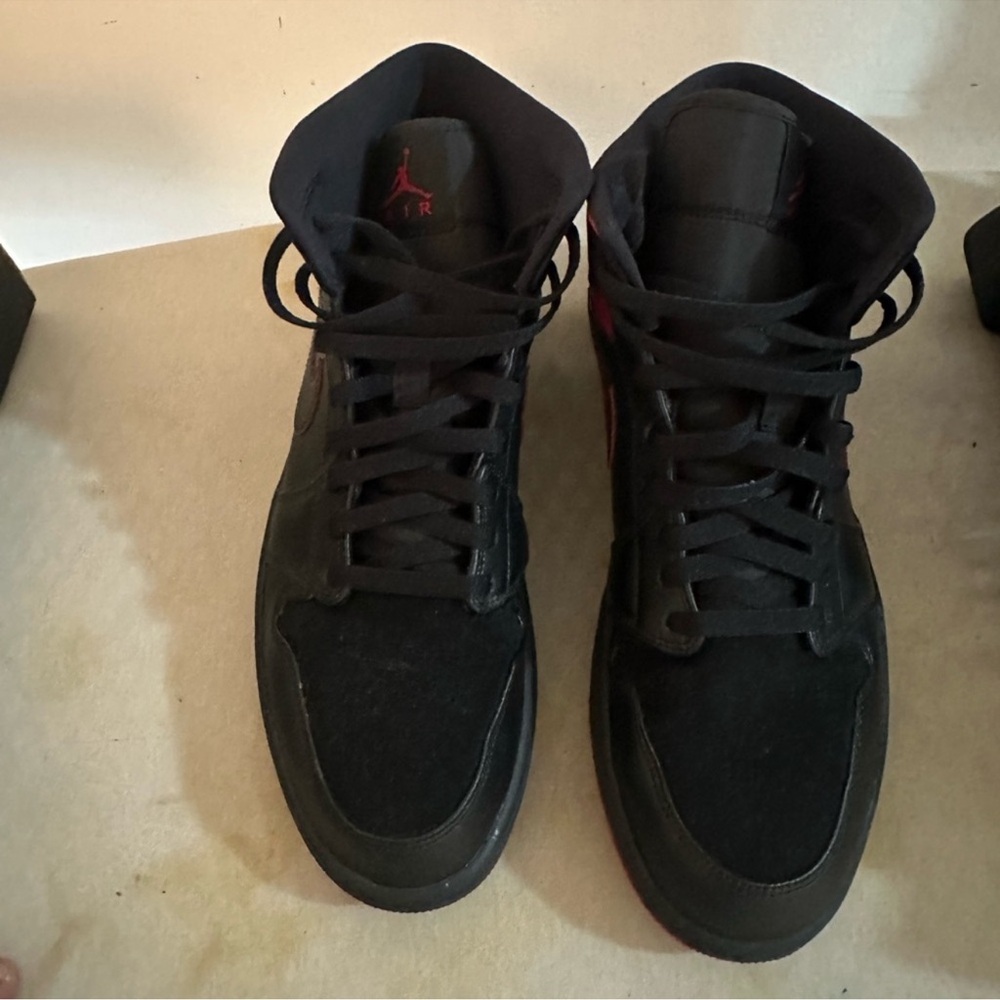 Jordan Black High-Top Athletic Shoes